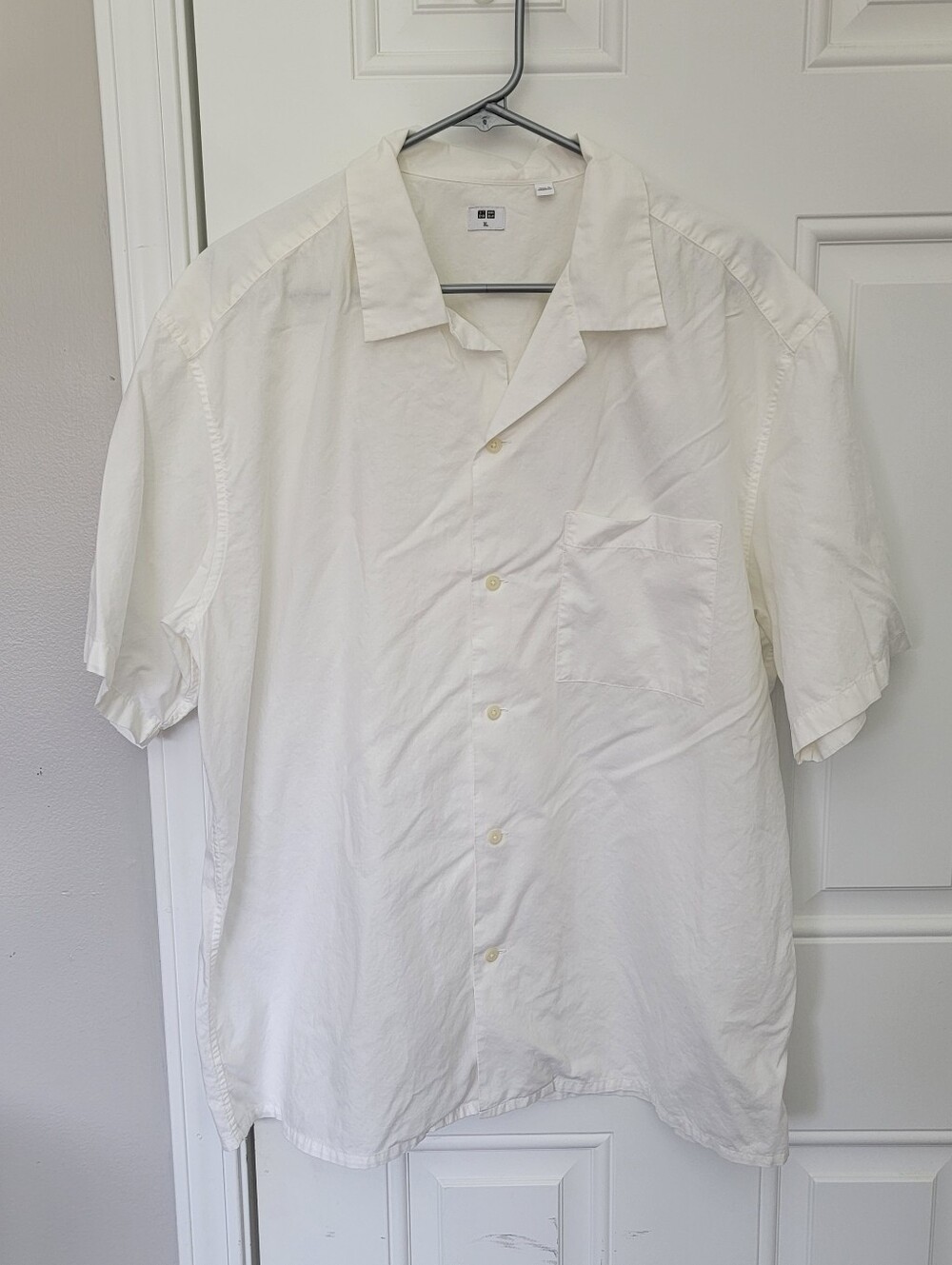 Uniqlo Mens White Short Sleeve Button Up Shirt Spread Collar Pockets Size XL